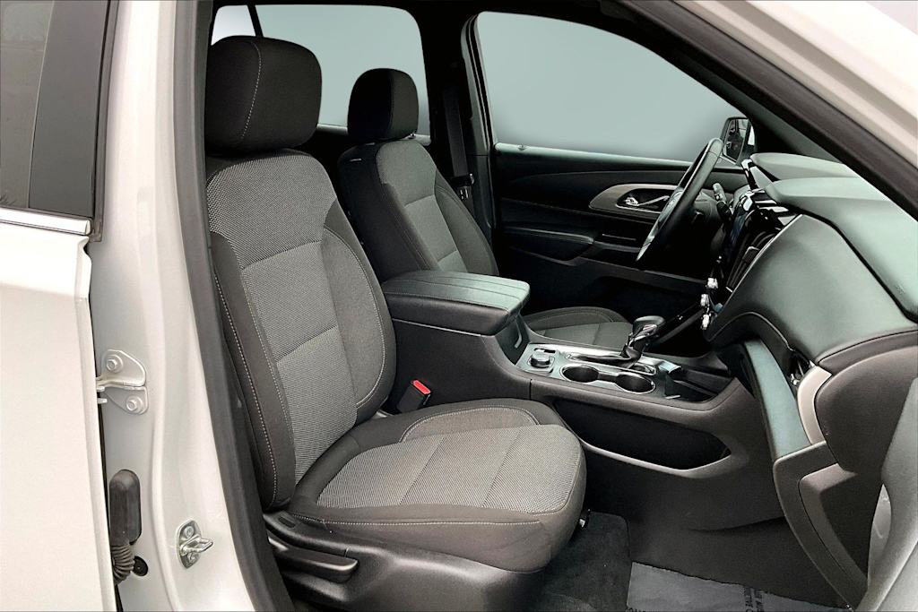 Thumbnail: 2023 Chevrolet Traverse - 12