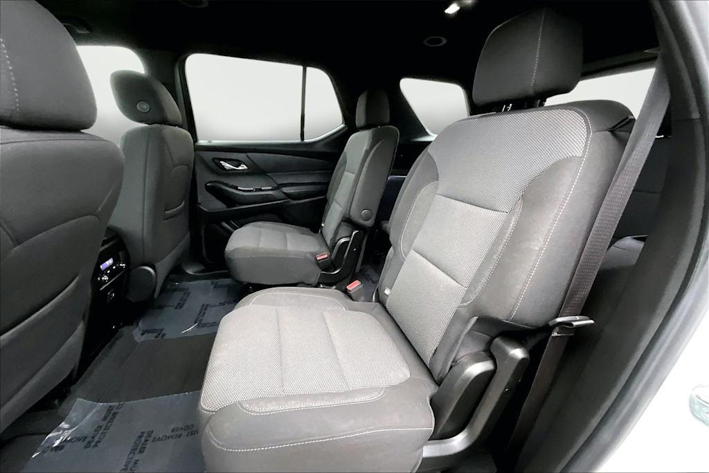 Thumbnail: 2023 Chevrolet Traverse - 29