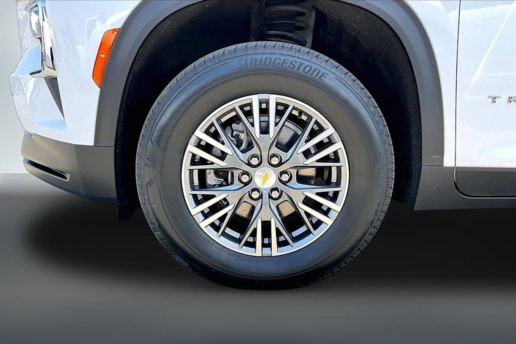 Thumbnail: 2025 Chevrolet Traverse - 8