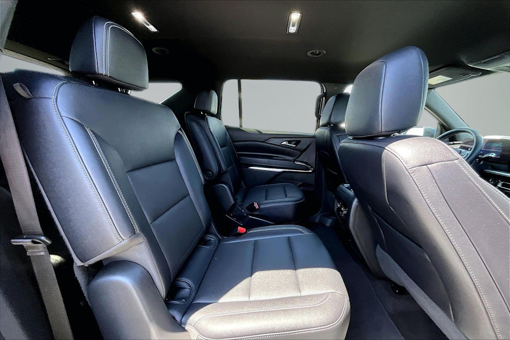 Thumbnail: 2025 Chevrolet Traverse - 30