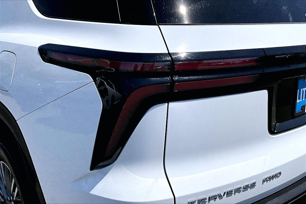 Thumbnail: 2025 Chevrolet Traverse - 32