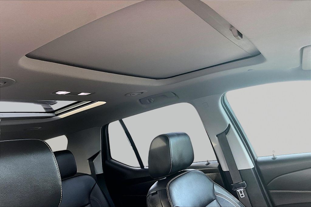 Thumbnail: 2019 Chevrolet Traverse - 32