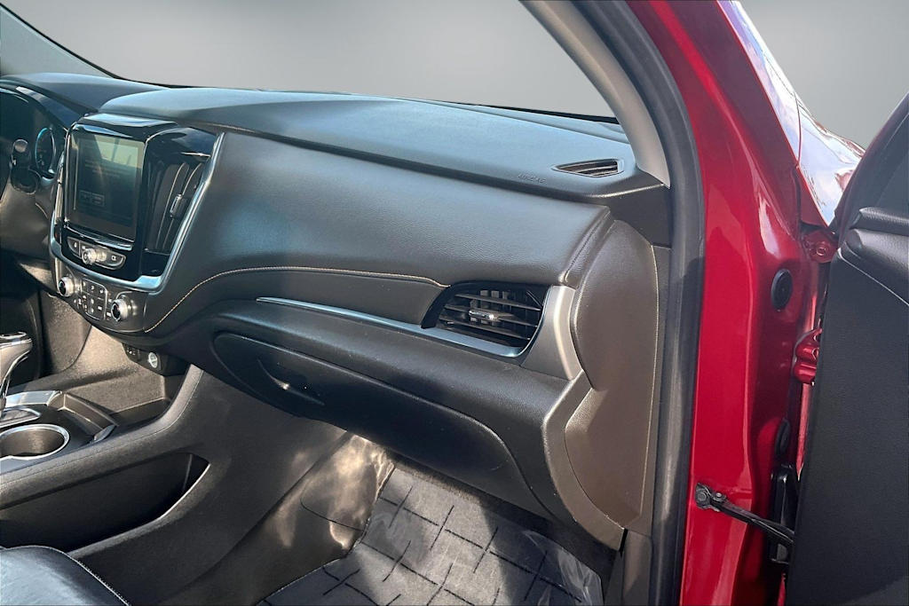 Thumbnail: 2019 Chevrolet Traverse - 23