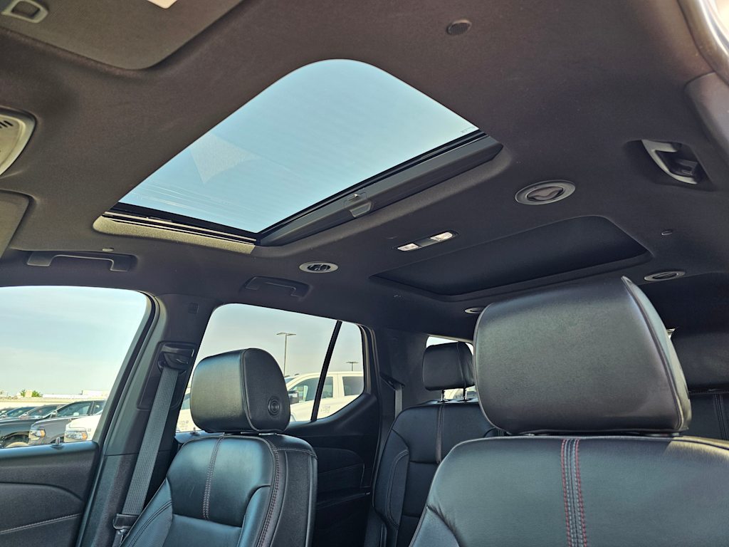 2022 Chevrolet Traverse RS 31