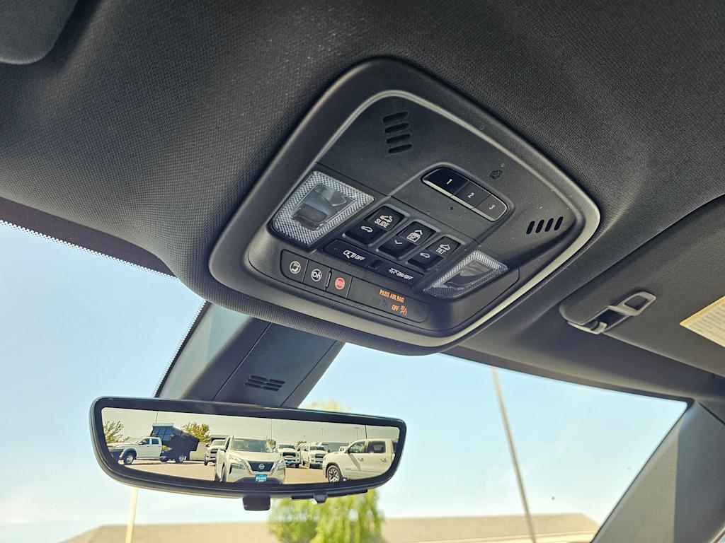 2022 Chevrolet Traverse RS 30