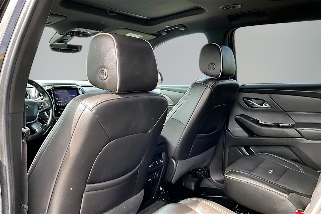 Thumbnail: 2023 Chevrolet Traverse - 12