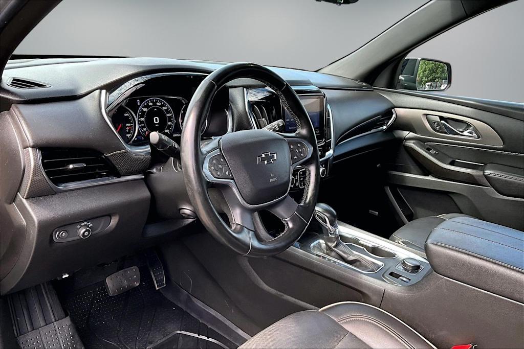 Thumbnail: 2023 Chevrolet Traverse - 2