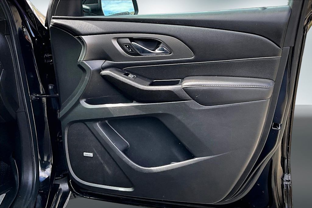 Thumbnail: 2023 Chevrolet Traverse - 27