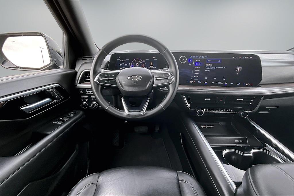Thumbnail: 2025 Chevrolet Suburban - 12