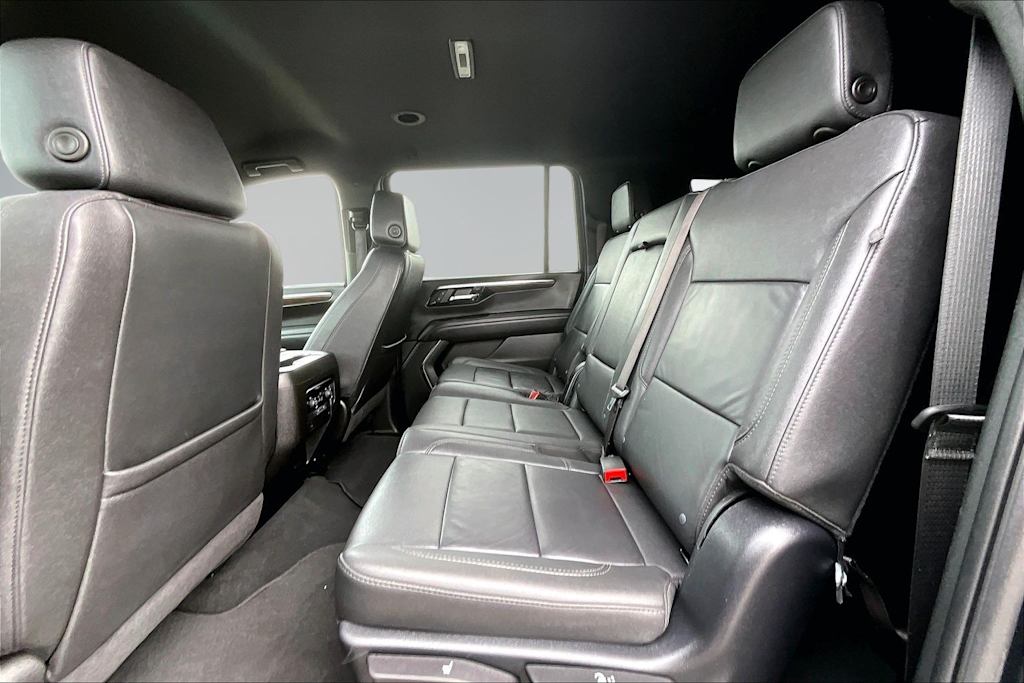 Thumbnail: 2025 Chevrolet Suburban - 27