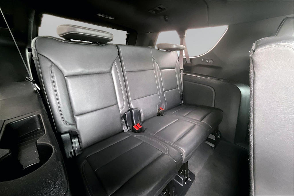 Thumbnail: 2025 Chevrolet Suburban - 29