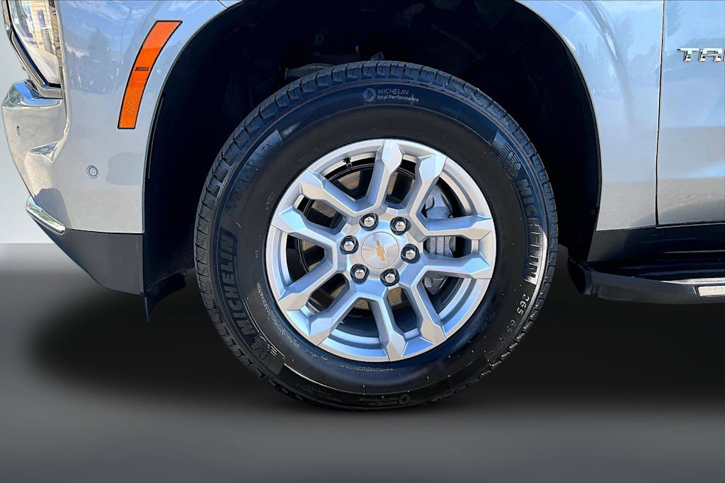 Thumbnail: 2025 Chevrolet Tahoe - 8