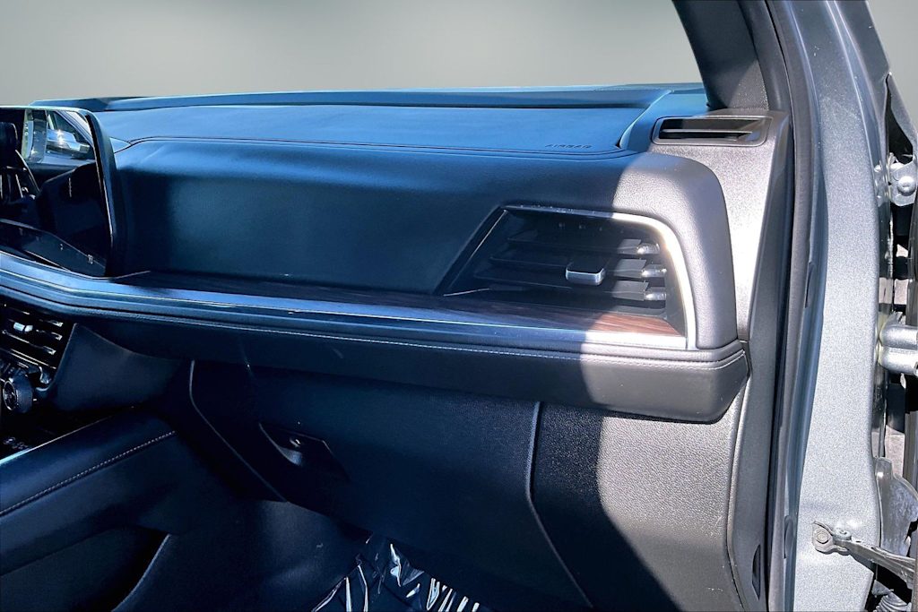 Thumbnail: 2025 Chevrolet Tahoe - 24