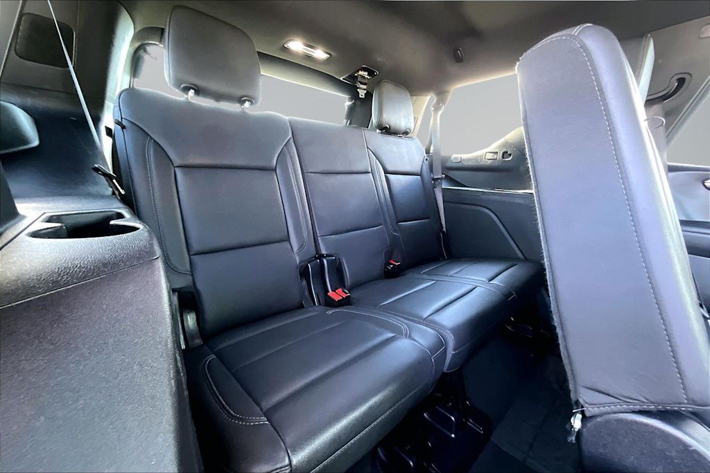 Thumbnail: 2025 Chevrolet Tahoe - 31