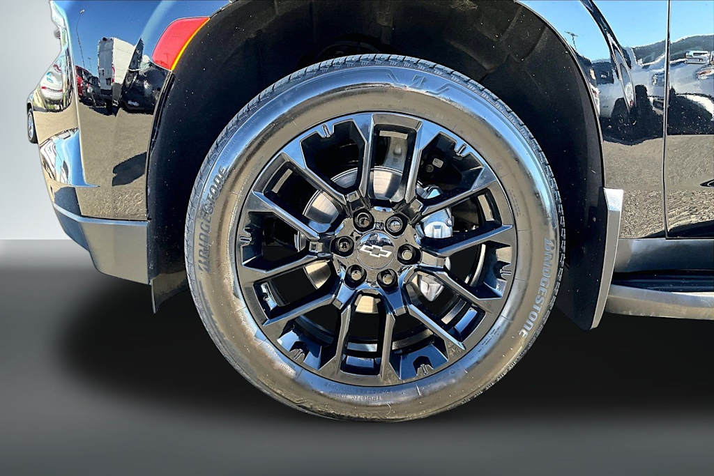 Thumbnail: 2024 Chevrolet Suburban - 7