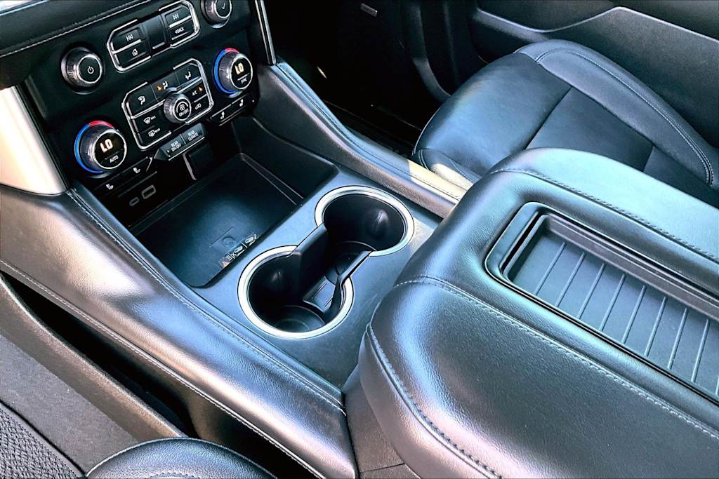 Thumbnail: 2024 Chevrolet Suburban - 16