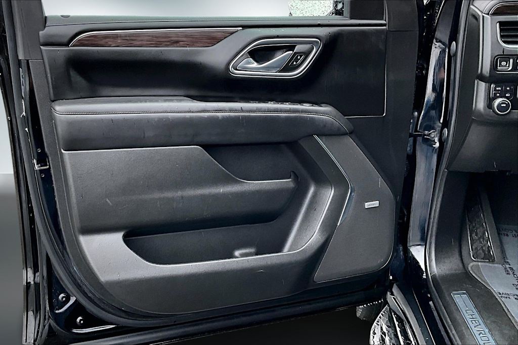 Thumbnail: 2023 Chevrolet Suburban - 27