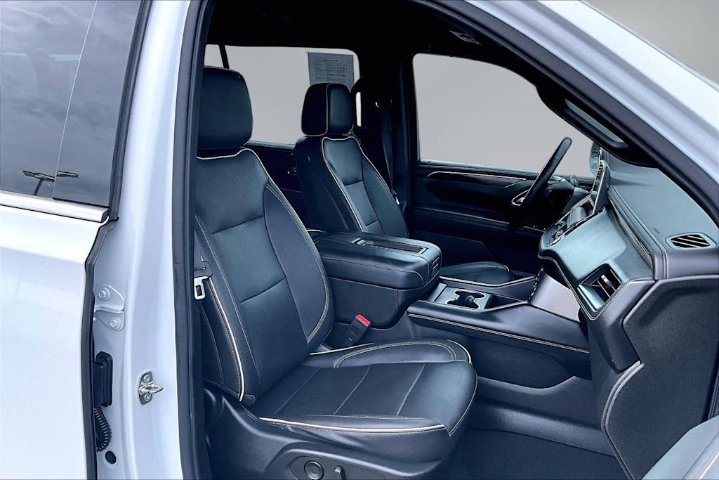 Thumbnail: 2023 Chevrolet Suburban - 12