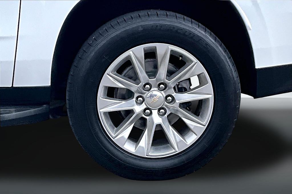 Thumbnail: 2023 Chevrolet Suburban - 33
