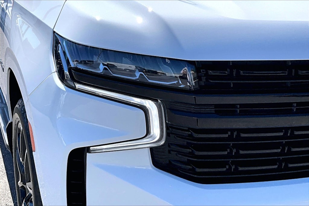 Thumbnail: 2023 Chevrolet Tahoe - 32