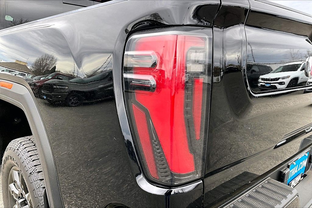 Thumbnail: 2024 GMC Sierra 2500 - 31