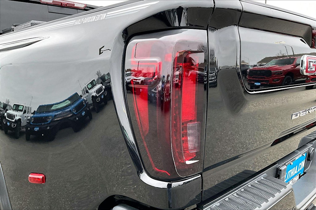 Thumbnail: 2022 GMC Sierra 3500 - 33