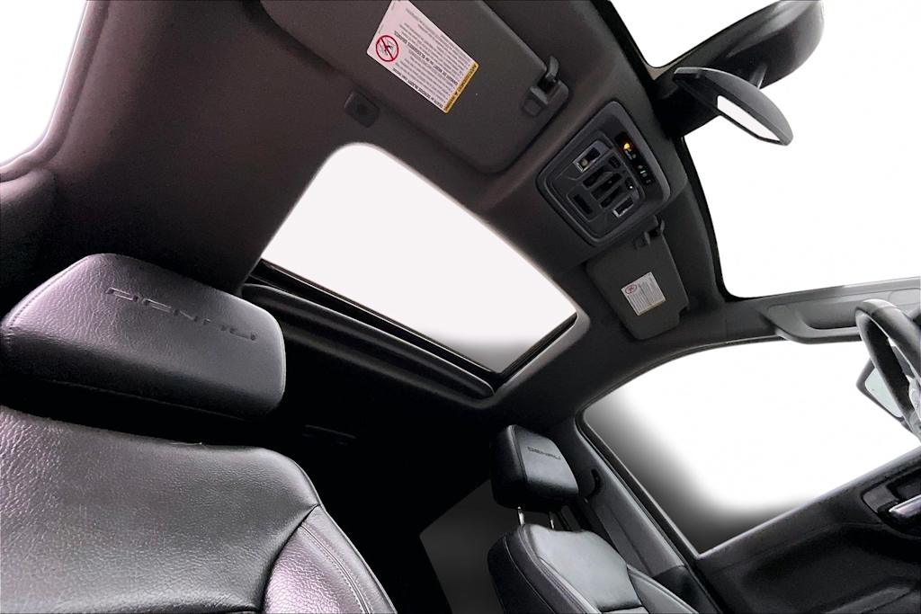 Thumbnail: 2022 GMC Sierra 3500 - 31