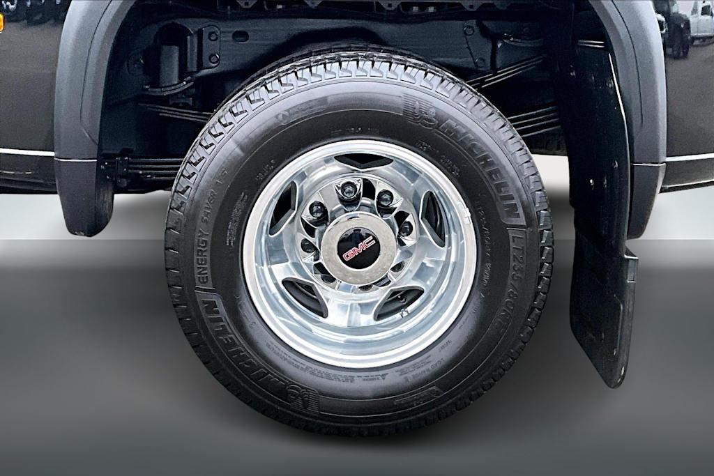 Thumbnail: 2022 GMC Sierra 3500 - 37