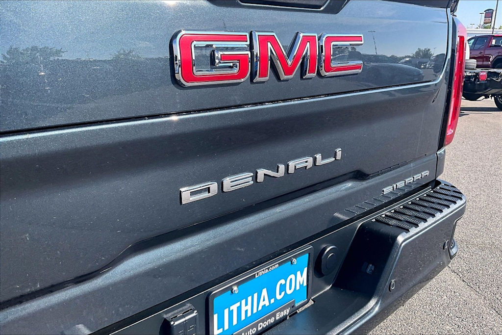 Thumbnail: 2022 GMC Sierra 3500 - 7