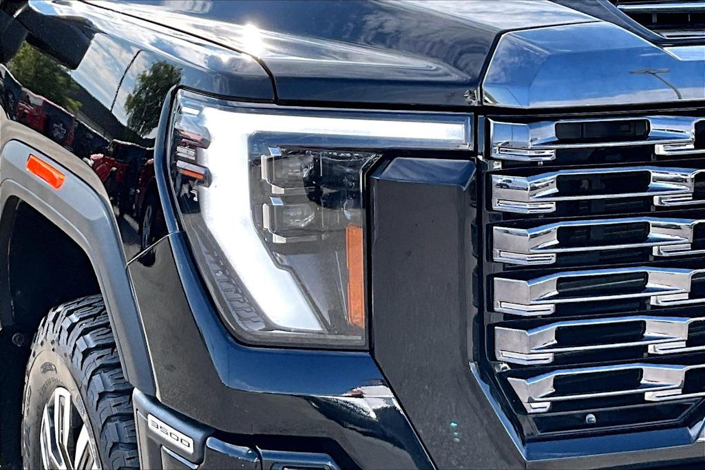 Thumbnail: 2024 GMC Sierra 3500 - 30
