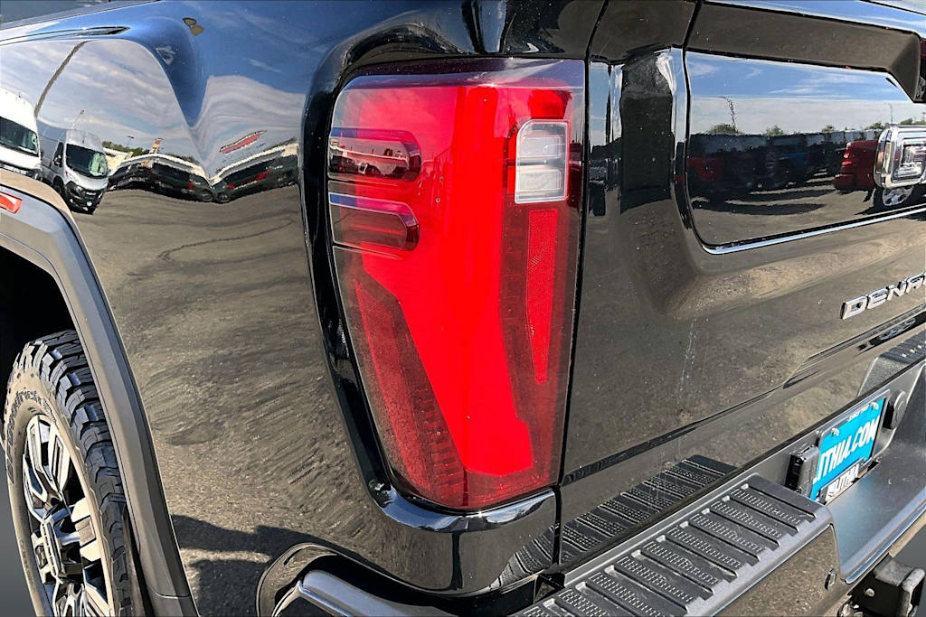 Thumbnail: 2024 GMC Sierra 3500 - 31