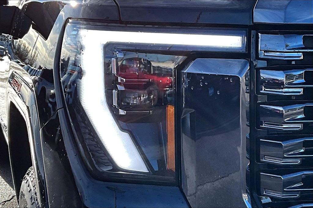 Thumbnail: 2024 GMC Sierra 3500 - 32