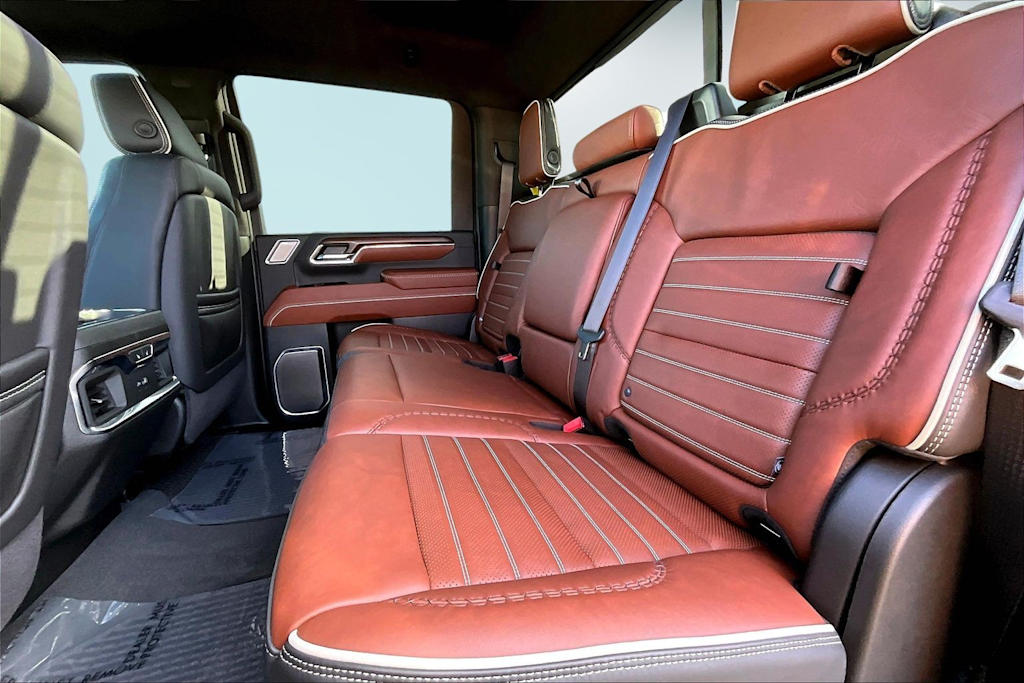 Thumbnail: 2024 GMC Sierra 3500 - 29