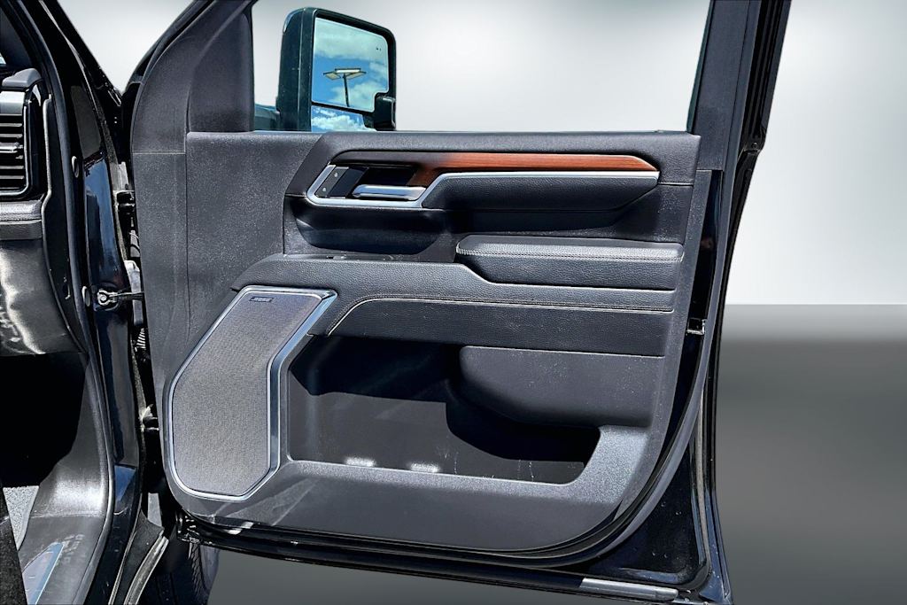 Thumbnail: 2025 GMC Sierra 3500 - 28
