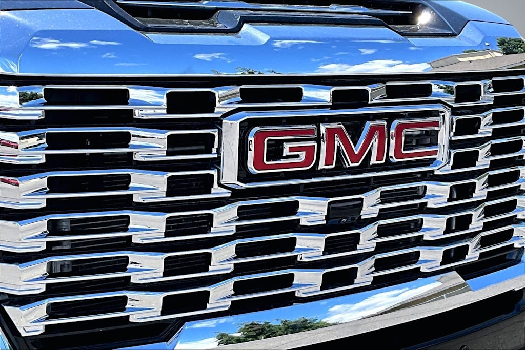 Thumbnail: 2025 GMC Sierra 3500 - 33