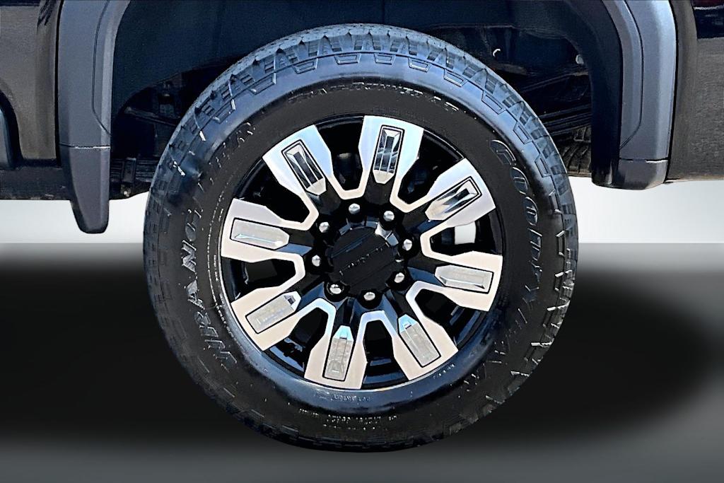 Thumbnail: 2025 GMC Sierra 3500 - 31