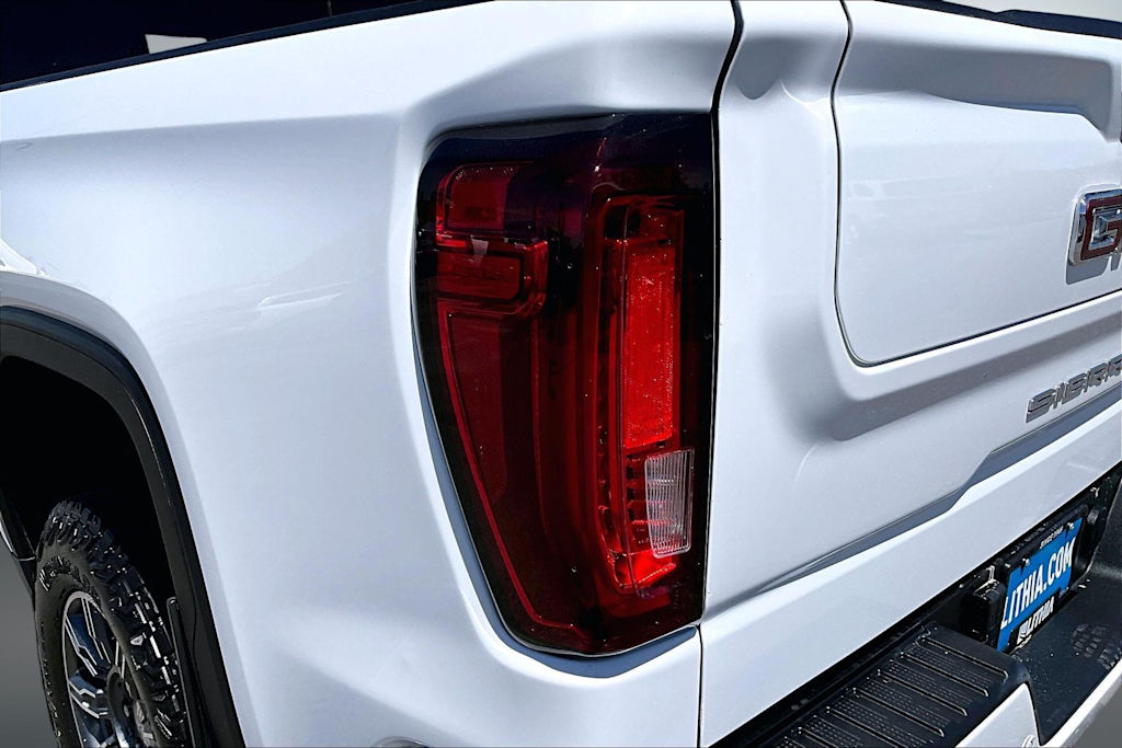 Thumbnail: 2024 GMC Sierra 1500 - 32