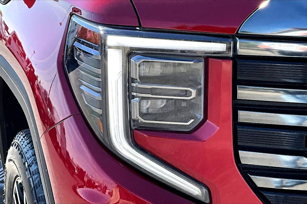 Thumbnail: 2023 GMC Sierra 1500 - 31