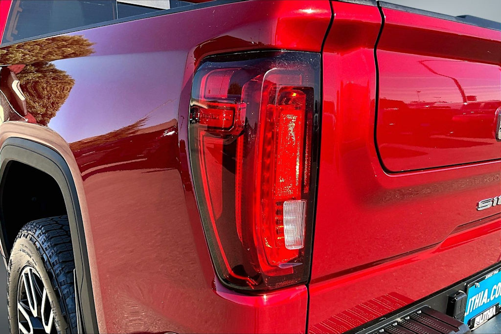 Thumbnail: 2023 GMC Sierra 1500 - 32