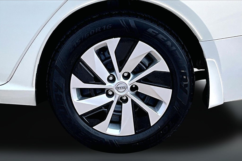 Thumbnail: 2023 Nissan Altima - 34
