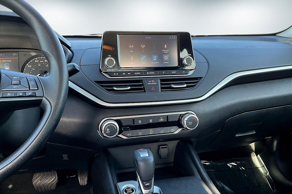 Thumbnail: 2024 Nissan Altima - 15