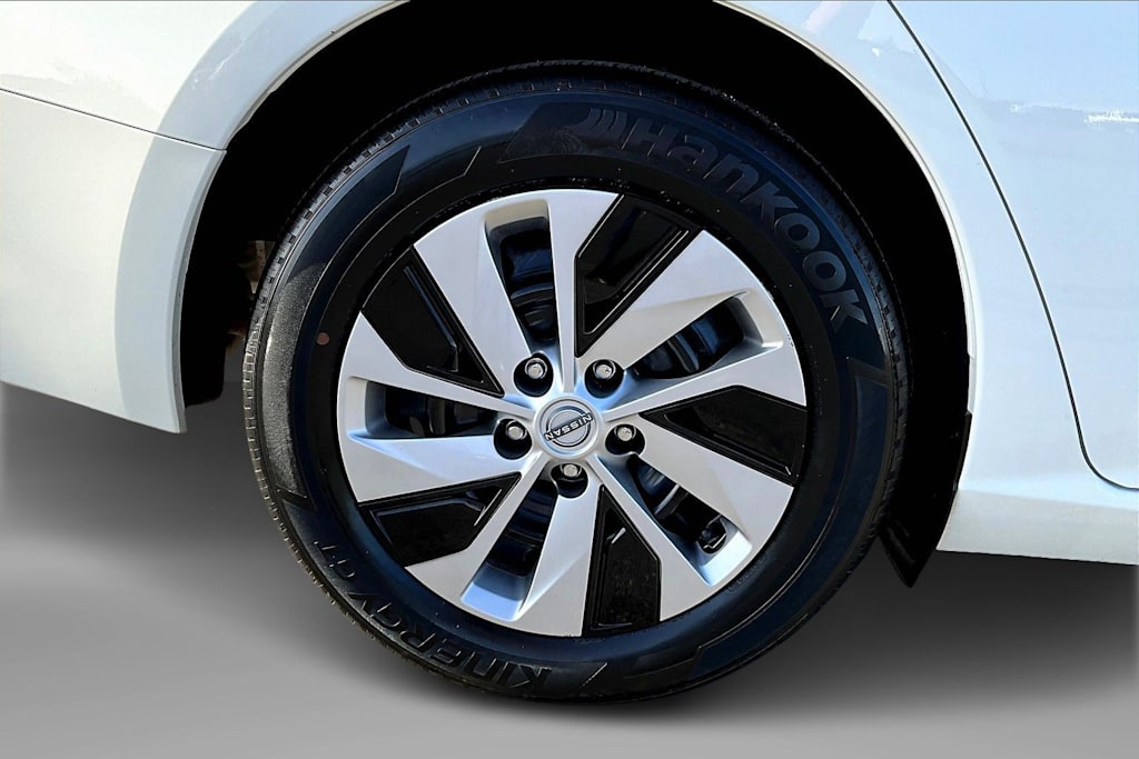 Thumbnail: 2024 Nissan Altima - 36