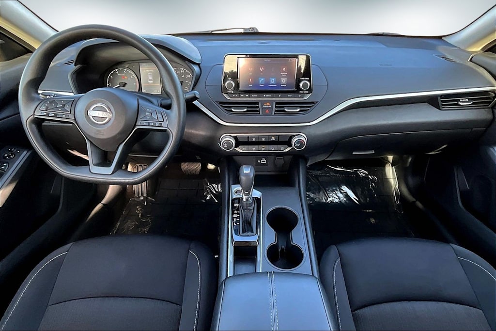 Thumbnail: 2024 Nissan Altima - 10