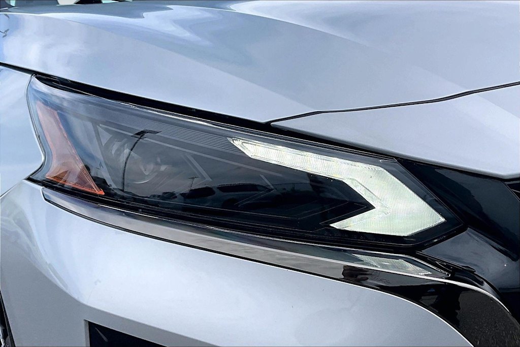 Thumbnail: 2025 Nissan Altima - 32