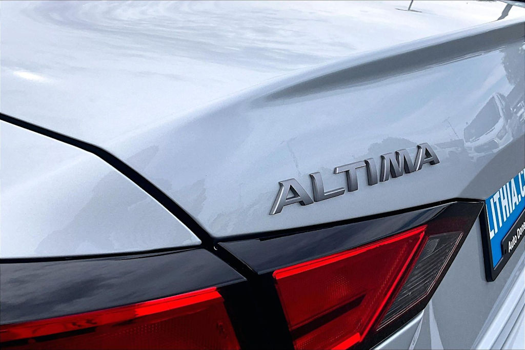 Thumbnail: 2025 Nissan Altima - 20