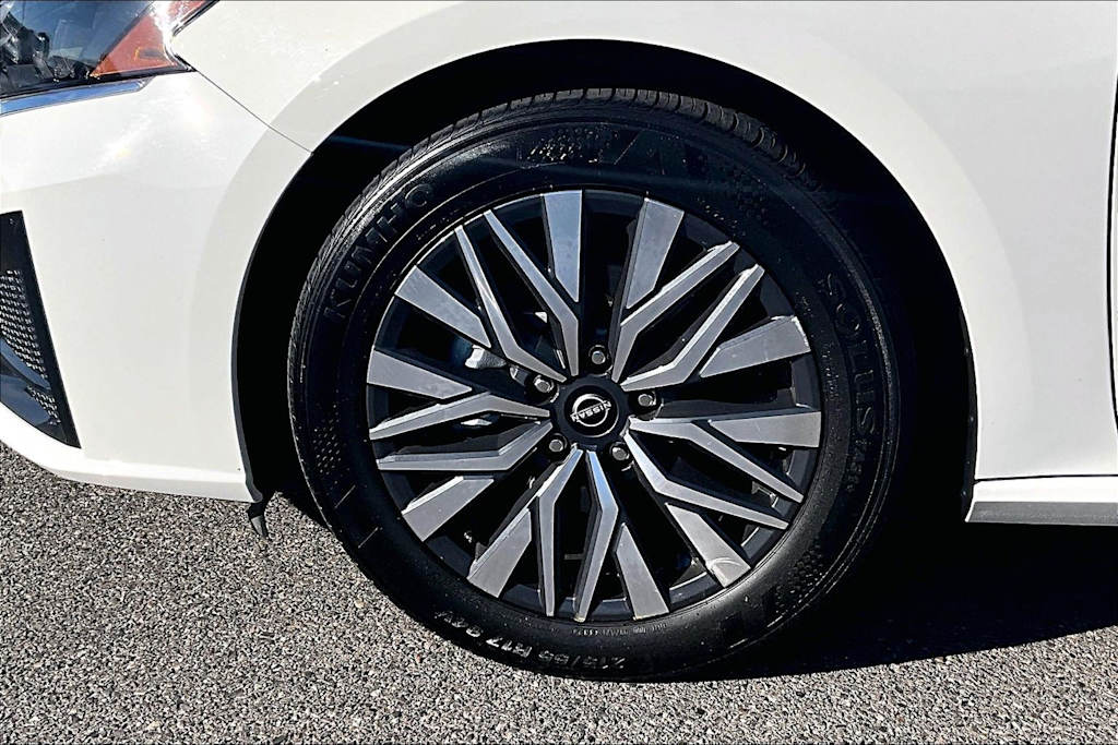 Thumbnail: 2025 Nissan Altima - 7