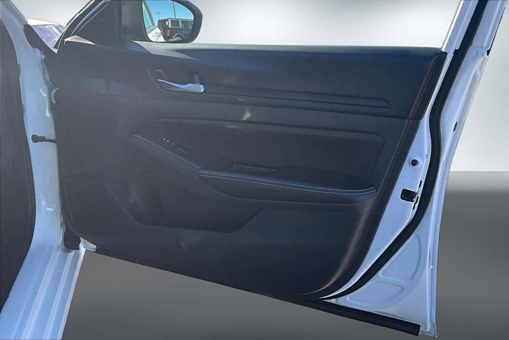 Thumbnail: 2025 Nissan Altima - 28