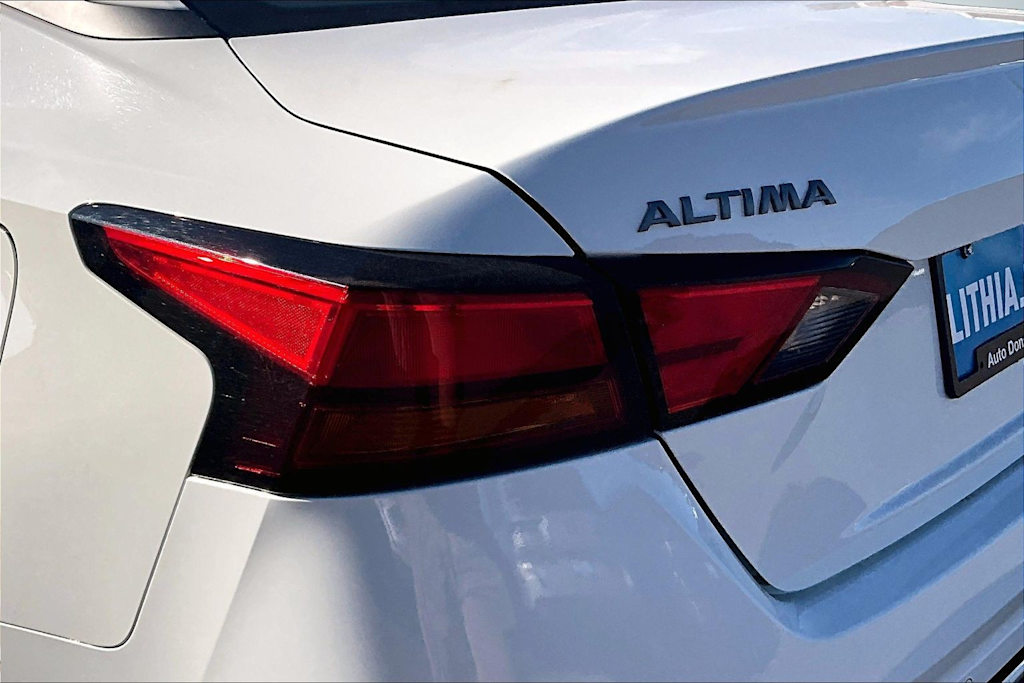 Thumbnail: 2025 Nissan Altima - 32