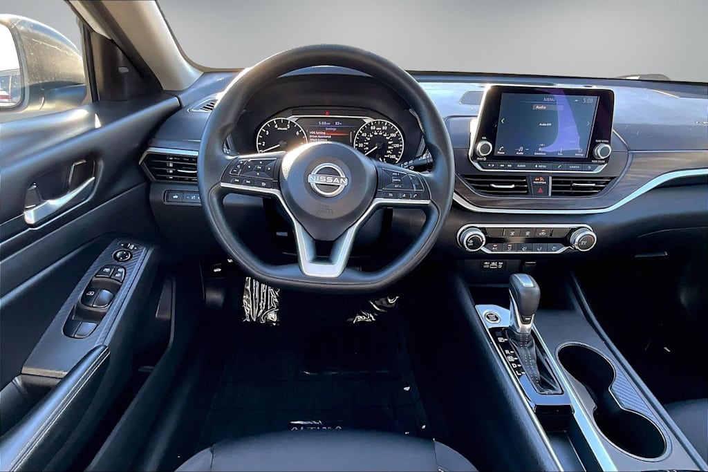 Thumbnail: 2025 Nissan Altima - 13