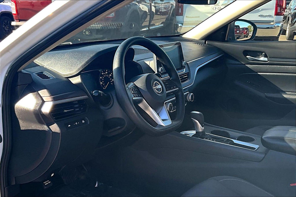 Thumbnail: 2025 Nissan Altima - 2